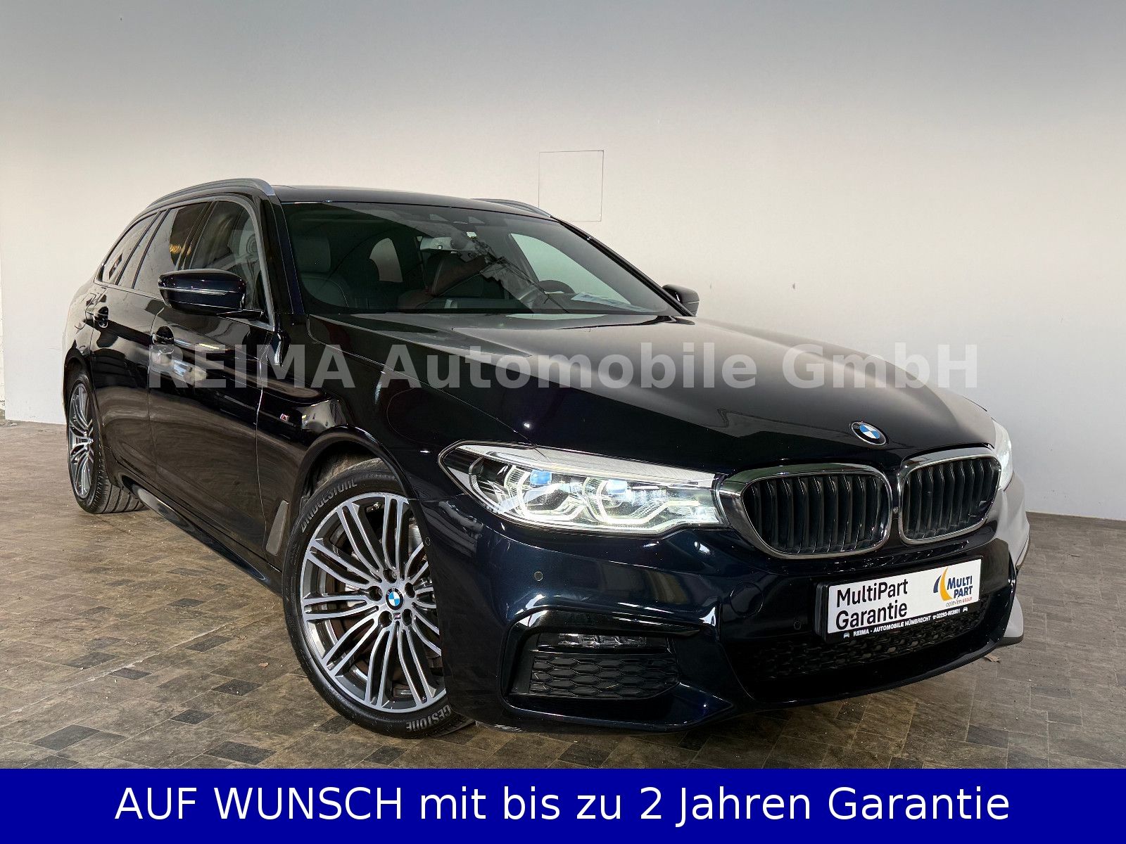 Fahrzeugabbildung BMW 520 i M Sport Touring, Pano, LED, 360°, H&K