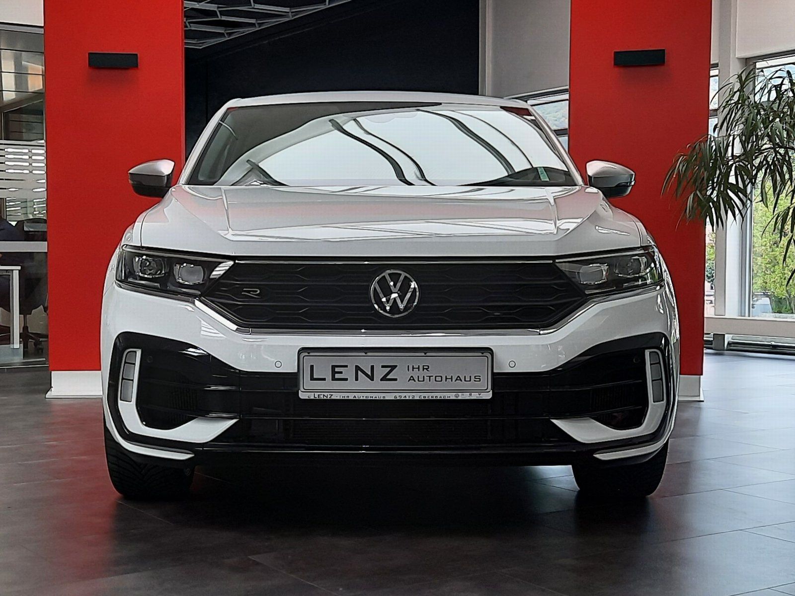Fahrzeugabbildung Volkswagen T-Roc R 4Motion DSG *AHK*Cam*Navi*App-Con*Assist