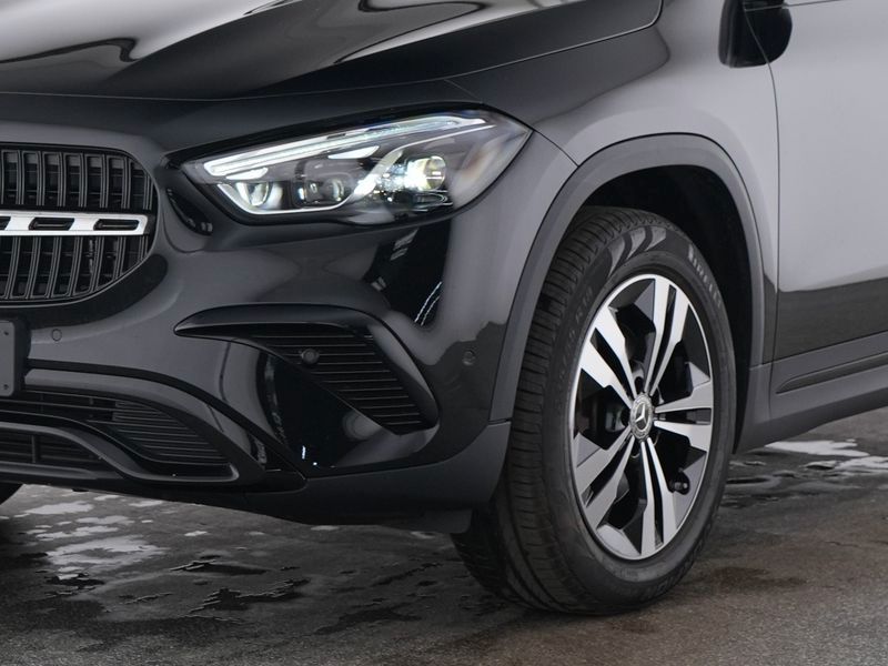 Fahrzeugabbildung Mercedes-Benz GLA 250 e Progressive AHK+Pano+Night+360°+Distr