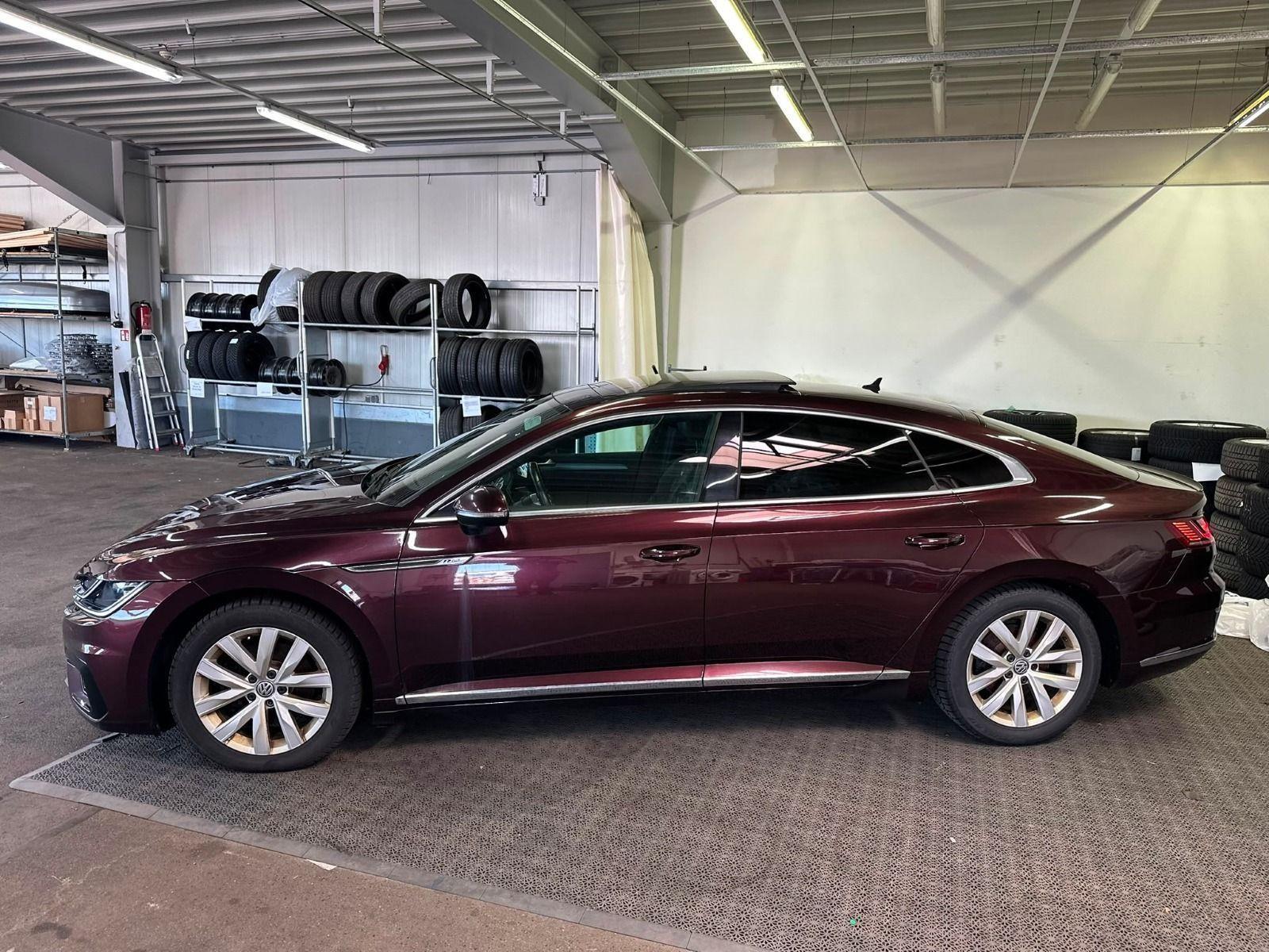 Volkswagen Arteon 2.0 TSI R-LINE LED+NAVI+ACC+PANO+AHK