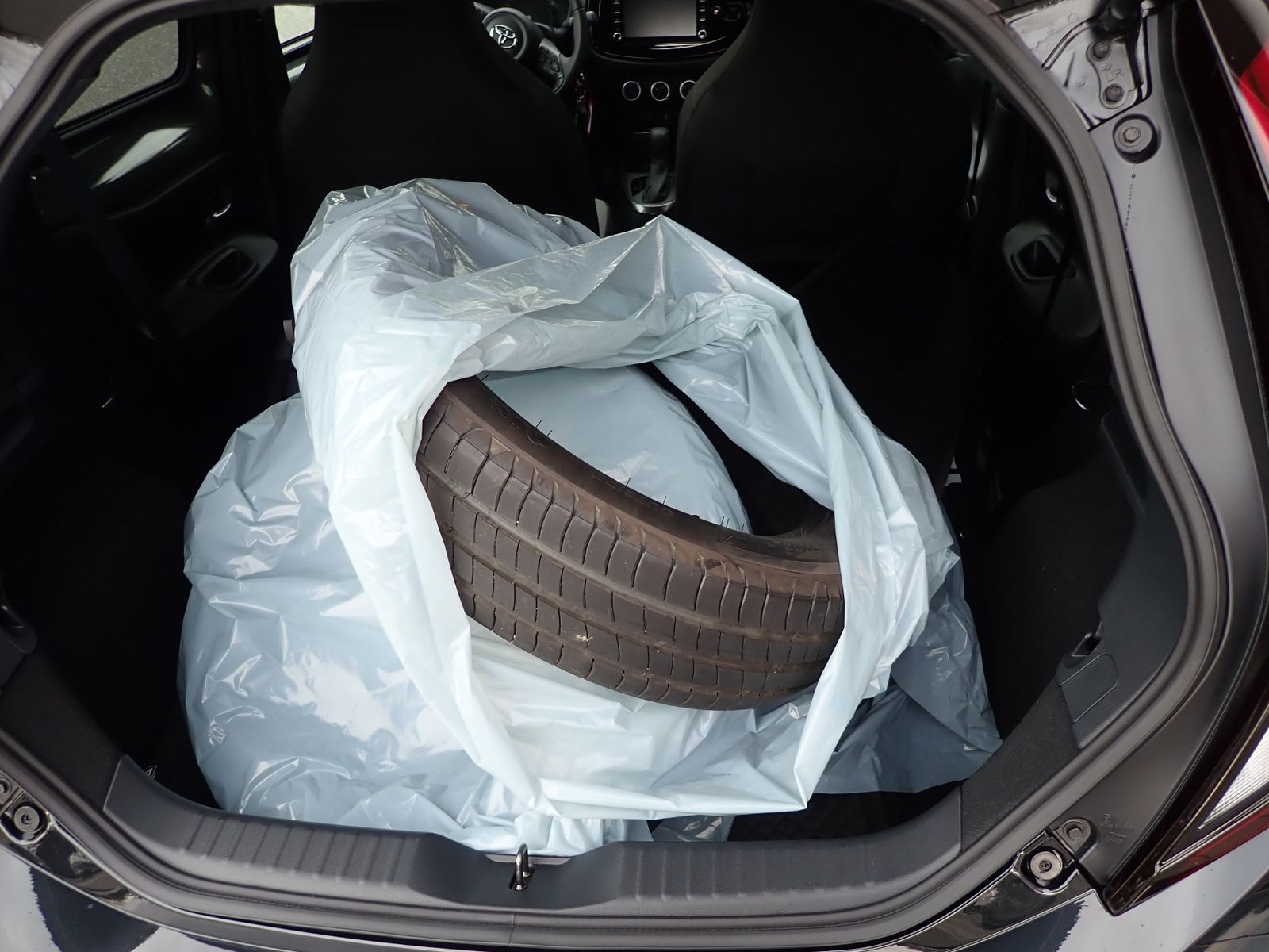 Fahrzeugabbildung Toyota Aygo X Pulse Autom.