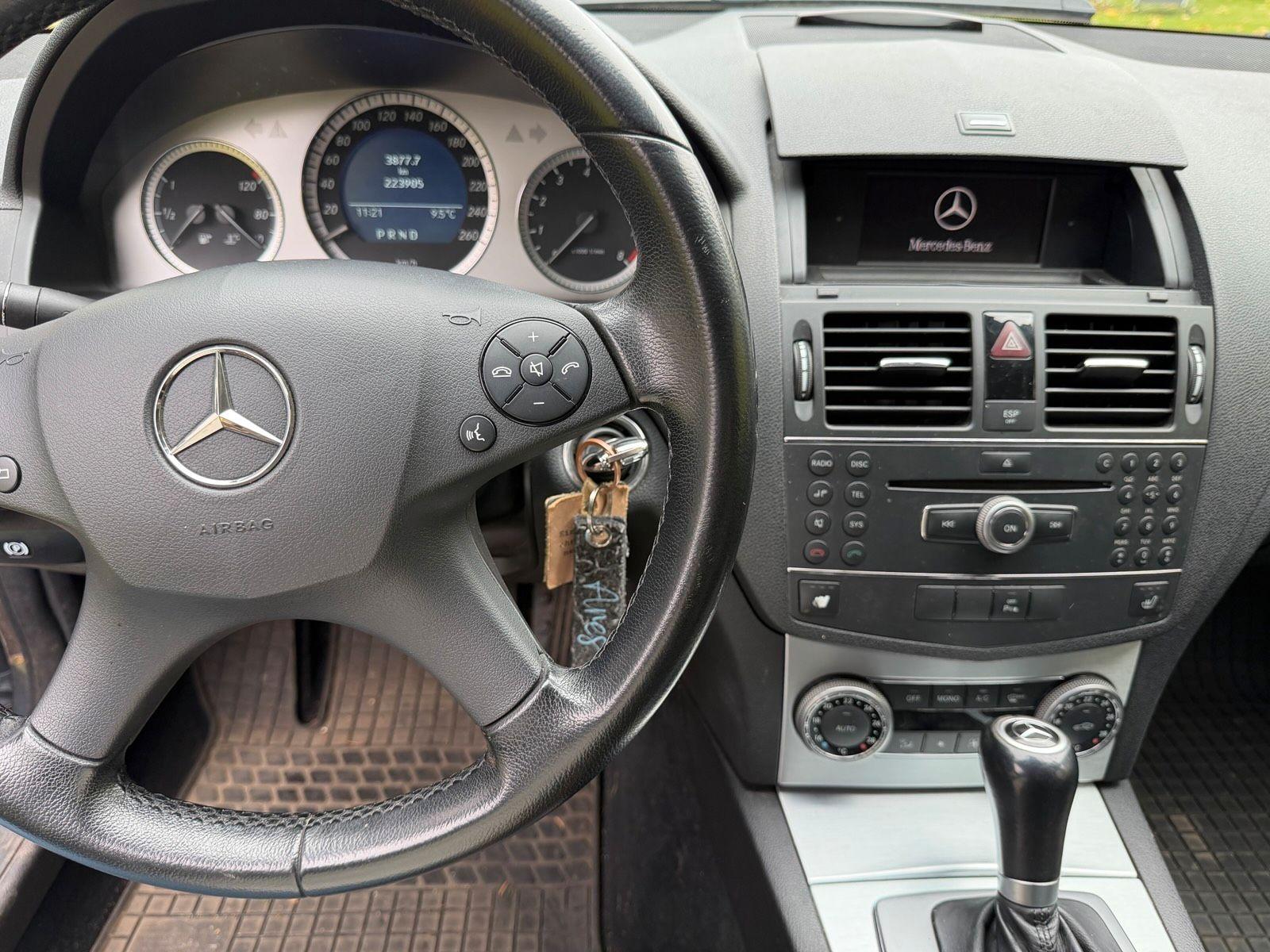 Mercedes-Benz C180 2008 — engine 156 HP (115kW)