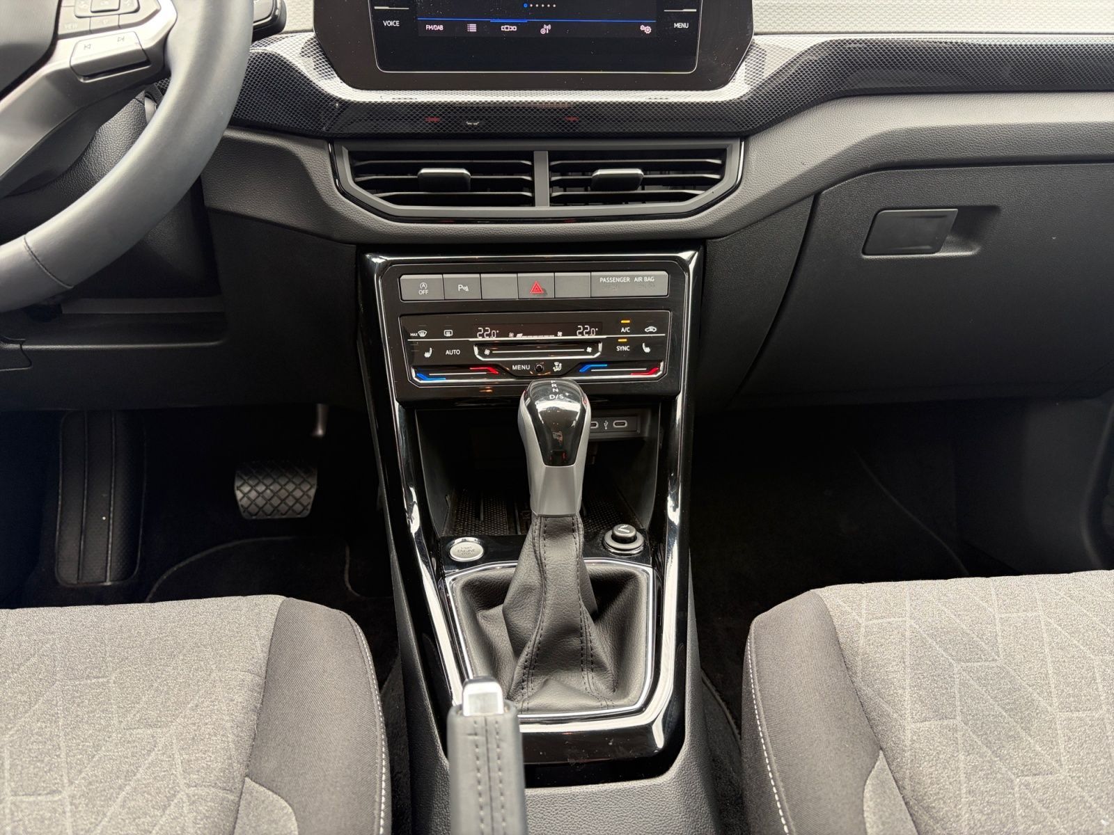 Volkswagen T-Cross - Bild 12