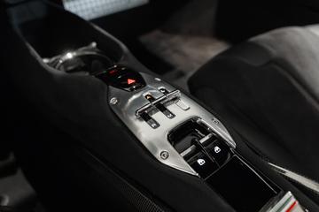 صورة مصغرة 26 لـ 2020 Ferrari SF90