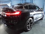 BMW X4 M COMPETITION/PANO/M-PERFO-SITZE/HUD/CARBON - BMW X4 M mit Schiebedach