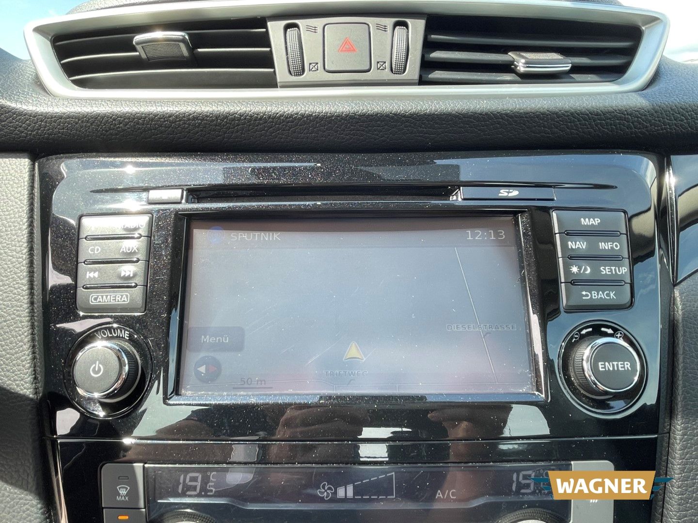 Fahrzeugabbildung Nissan Qashqai Acenta 1.6 dCi DPF Sitzheizung