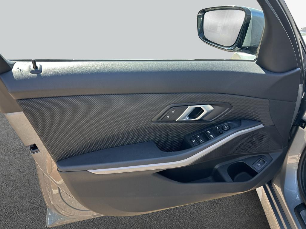 BMW 318 i Touring Aut., миниатюра 19