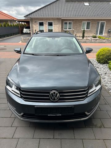 Volkswagen VW PASSAT 3C  2.0 TDI. 1.Hand