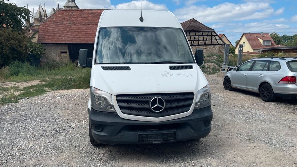 Image of Mercedes-Benz Sprinter