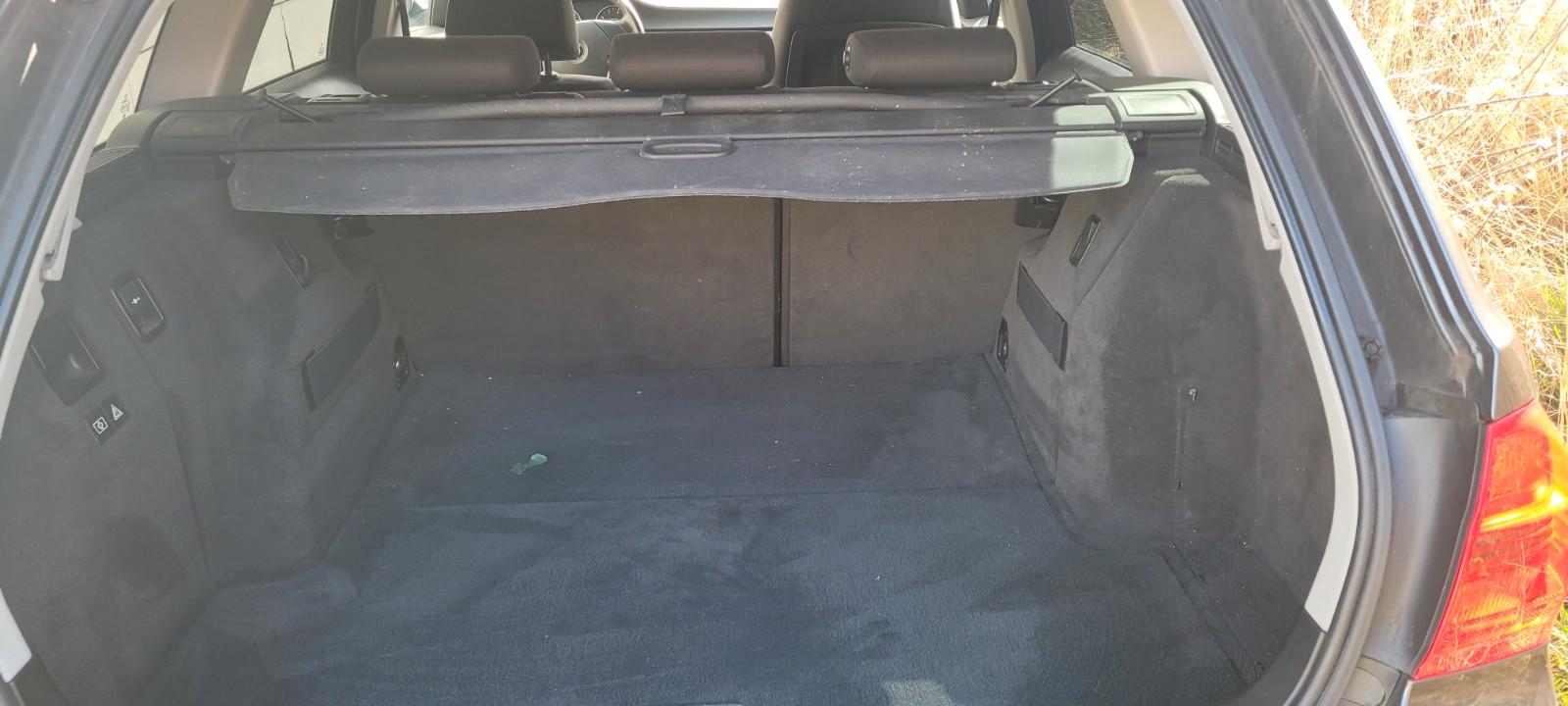 BMW 320 2006 — interior