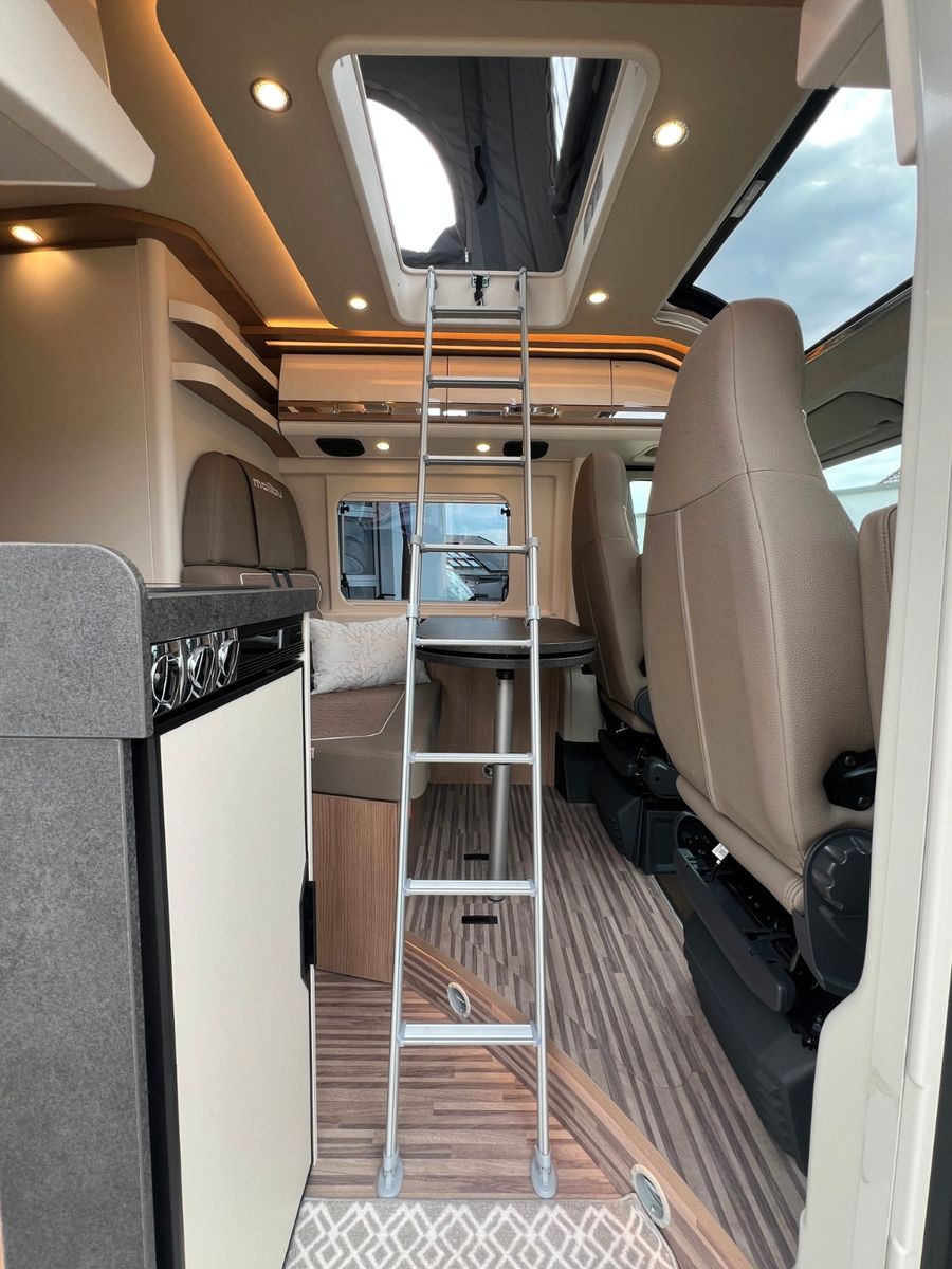 Fahrzeugabbildung Malibu Van Family 4 GT skyview 640 LE RB Aufstelldach