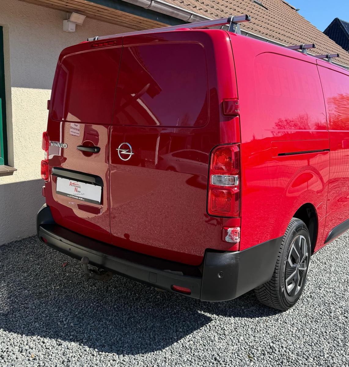 Opel Vivaro Automatik Elegance Standheizung PDC 177Ps