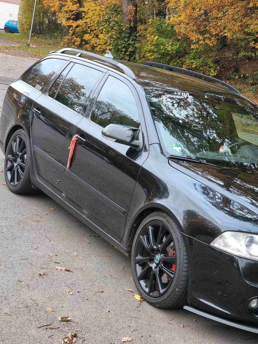 Skoda Octavia 2007 — салон