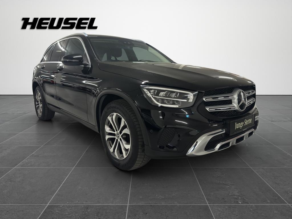 Mercedes-Benz GLC 220 d 4M AUT Kam. KeyLess KlimaA LED LM PDC