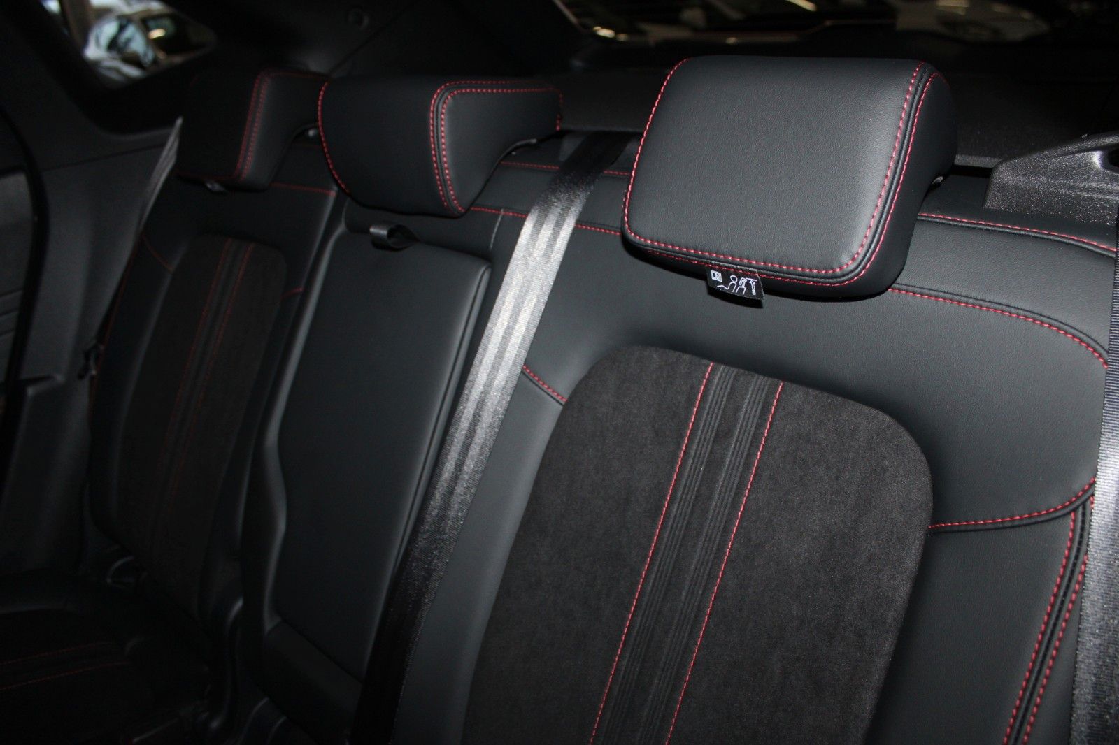 Fahrzeugabbildung Ford Kuga ST-Line X Automatik Facelift AHK Matrix LED