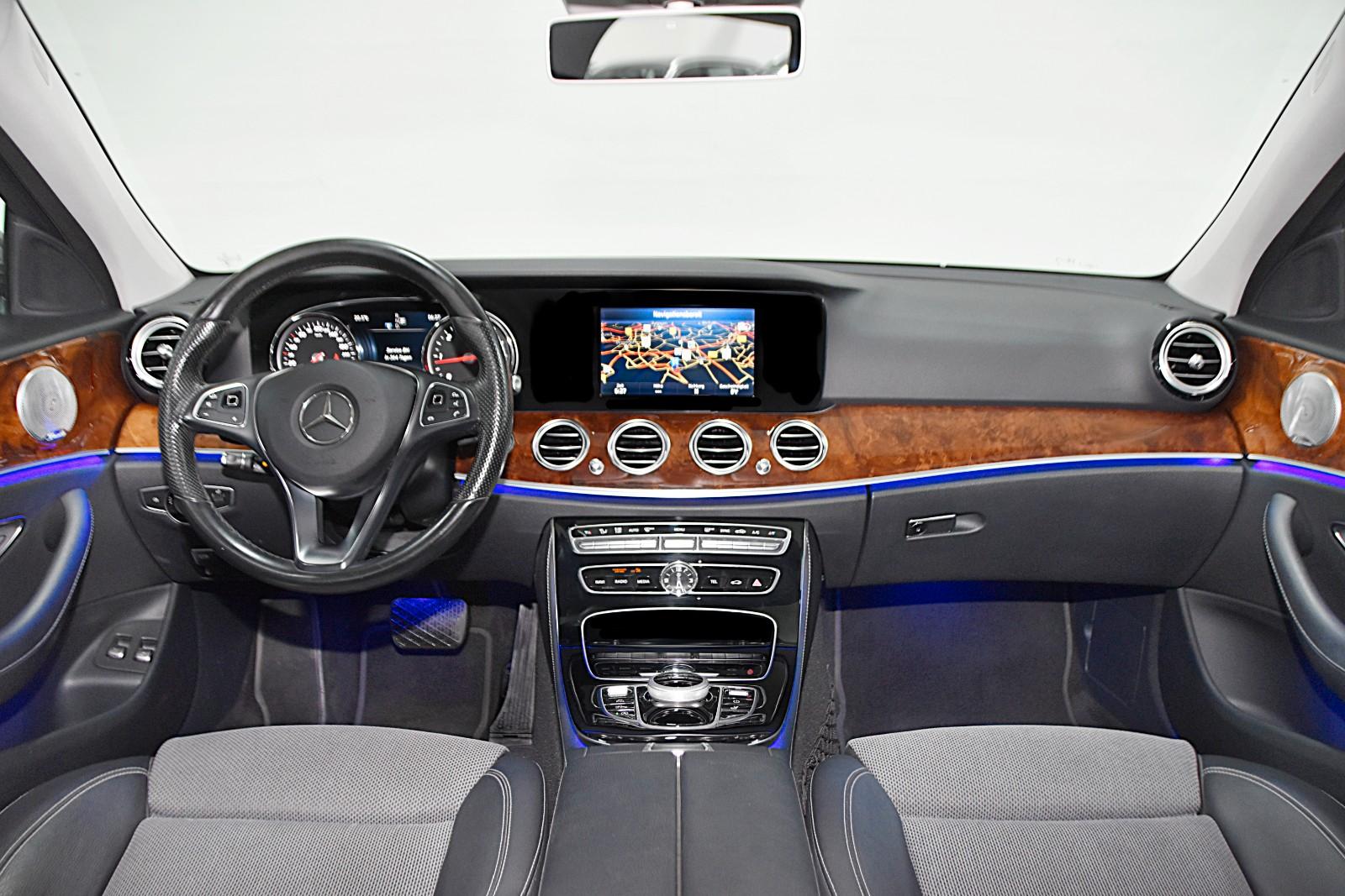 Mercedes-Benz E 220 D T AVANTGARDE *FINANZIERUNG MÖGLICH*