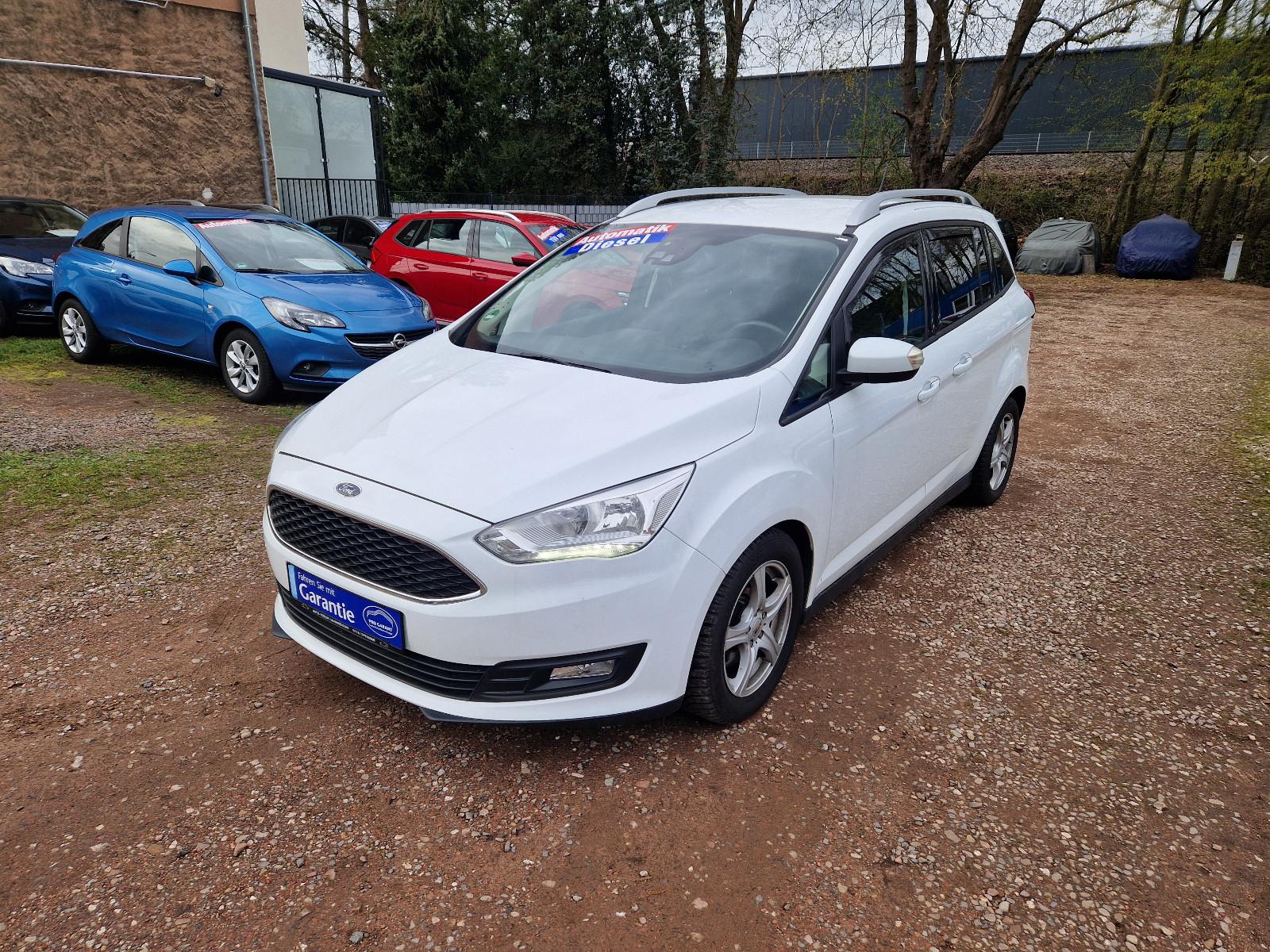 Ford Grand C-Max TDCI AUTOMATIK LED 82Tkm Kamer Tempo