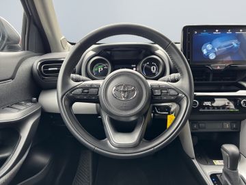 Toyota Yaris Cross - 12