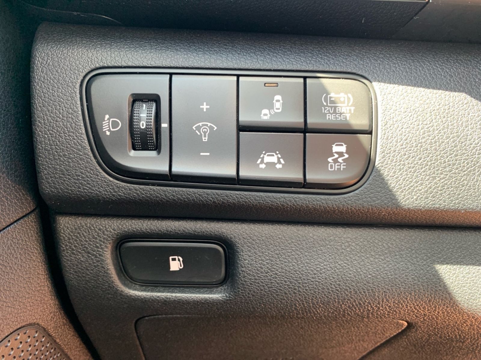Fahrzeugabbildung Kia Niro 1.6 Hybrid Spririt AHK Leder Navi 1Hd