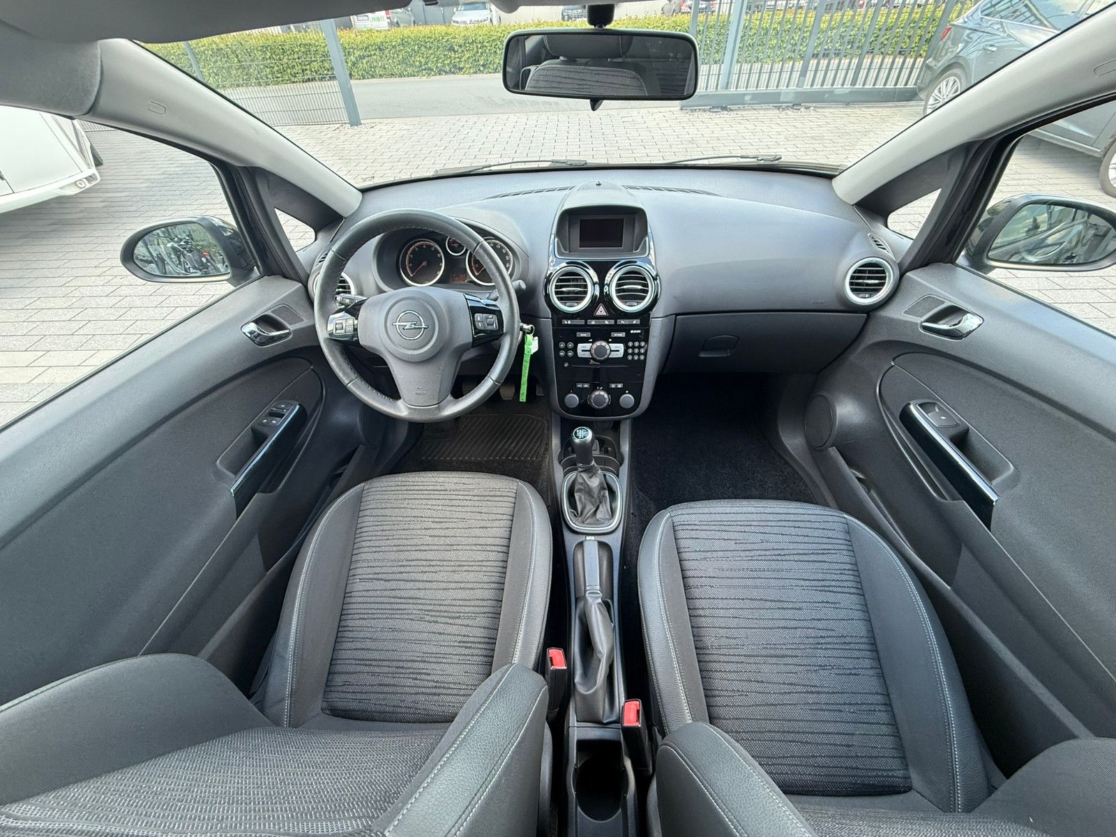 Fahrzeugabbildung Opel Corsa D Energy