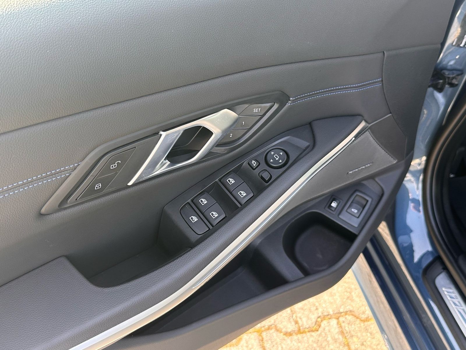 BMW 330 - Bild 9