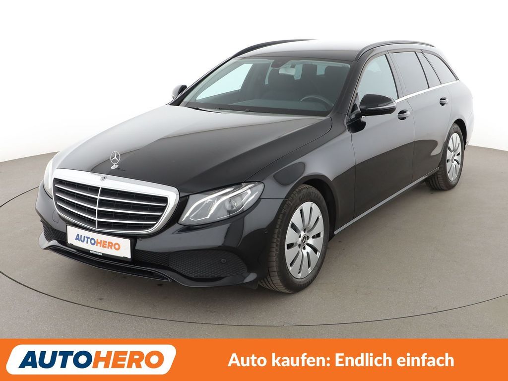 Image of Mercedes-Benz E 220