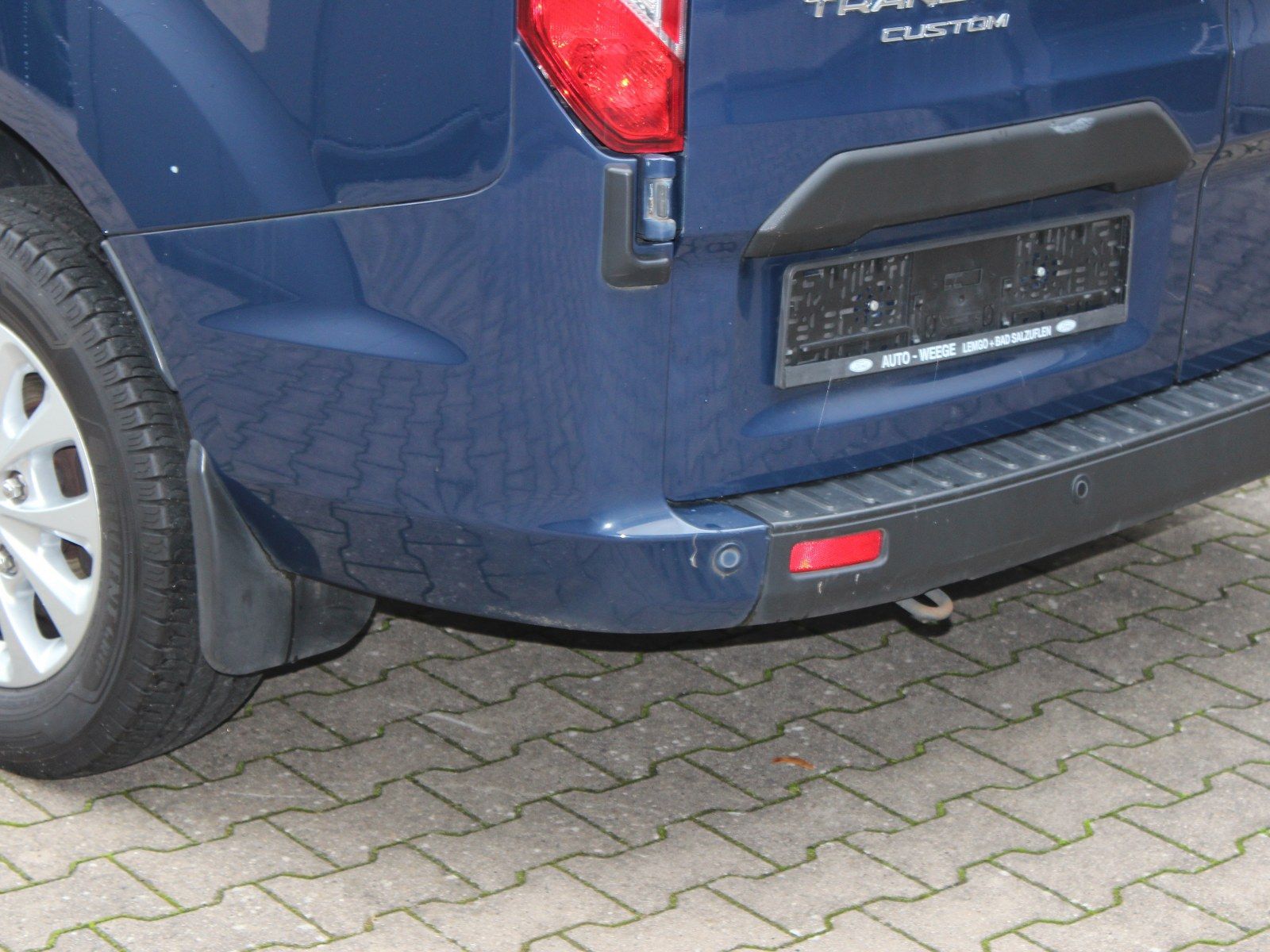 Fahrzeugabbildung Ford Transit Custom 320 L2 Trend 2,0 TDCi