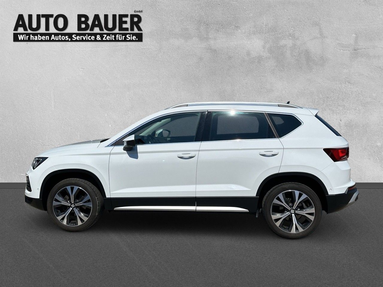 Fahrzeugabbildung SEAT Ateca Xperience 1.5 TSI ACT 150 PS DSG*AHK* - mit KI generiert/bearbeitet