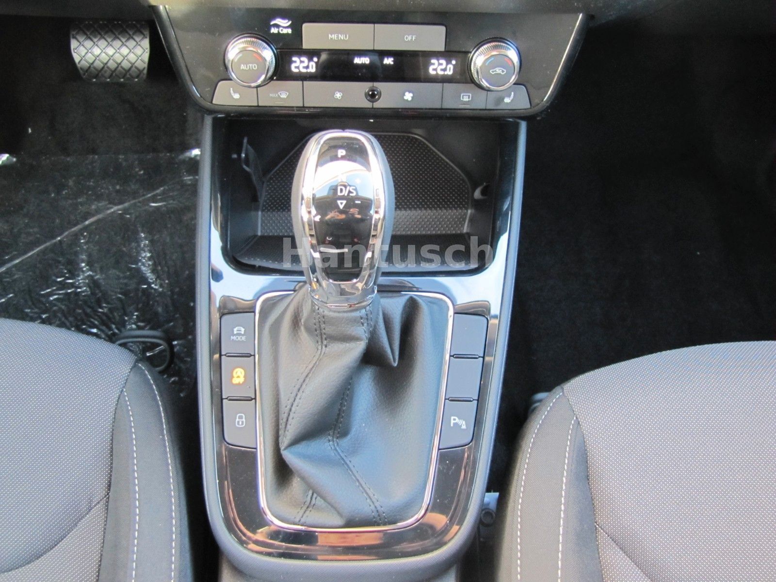 Fahrzeugabbildung SKODA Fabia Tour 1.0l TSI 116PS 7-Gang DSG