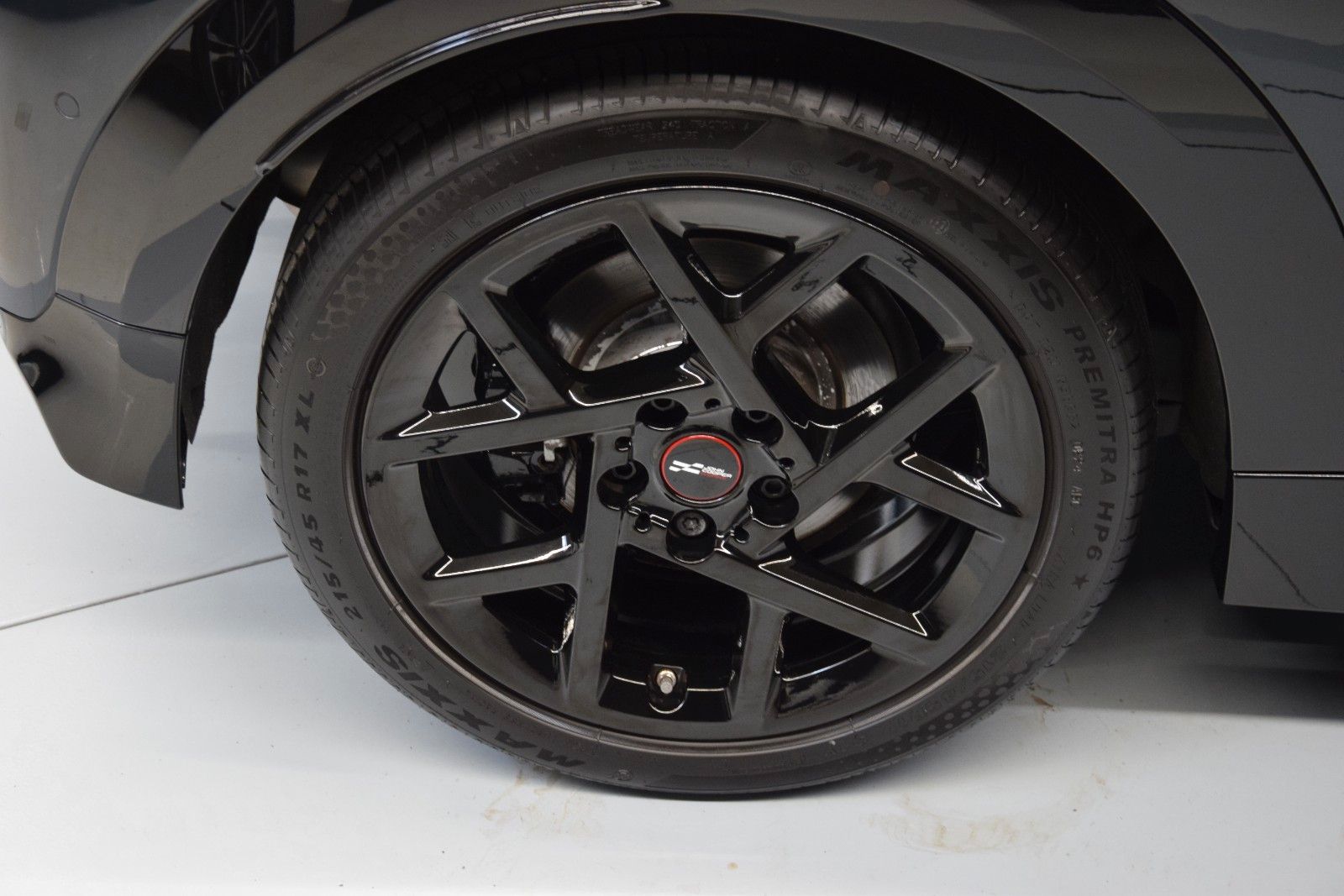 Fahrzeugabbildung MINI Cooper C John Cooper Works Trim L HuD Leder Ambi
