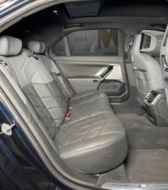 BMW 740 - 12