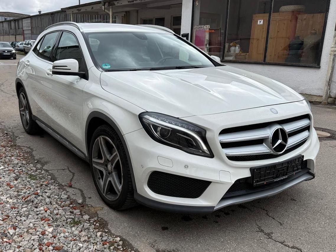 Mercedes-Benz GLA 180 GLA GLA 180 Street Style