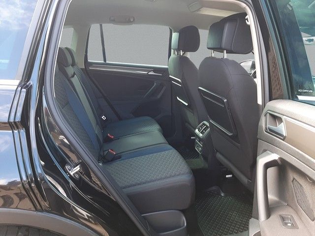 Fahrzeugabbildung Volkswagen Tiguan IQ.DRIVE 1.5TSI AHK eleHeck Kamera Navi