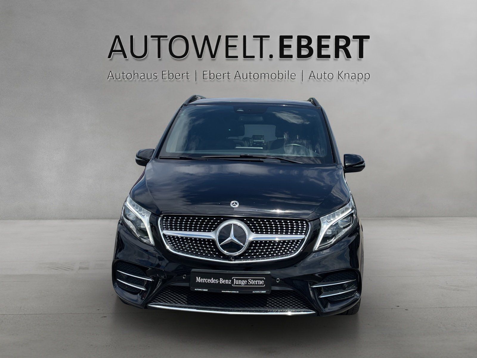 Fahrzeugabbildung Mercedes-Benz V300d L Avantg Edition AMG Pano ILS Burm 360°AHK