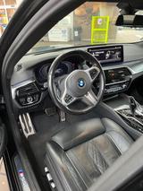 BMW M550 Vollausstattung außer Massagesitze - gebrauchte BMW M550 aus dem Jahr 2021