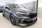 BMW M135 i xDrive ""SEDILI A GUSCIO/PARI AL NUOV - graue BMW 135