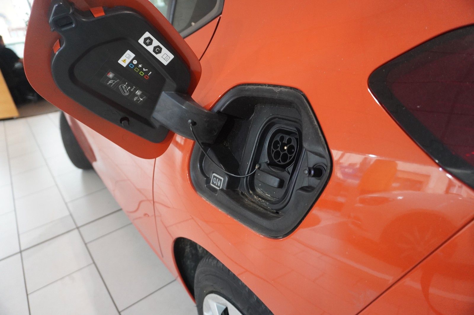 Fahrzeugabbildung Opel Corsa-e  EDITION 7,4kw/50kwh/Allwetter/