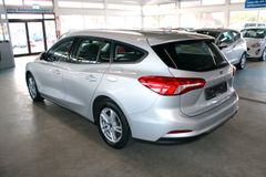 Fahrzeugabbildung Ford Focus Cool & Connect NAVI + WinterPaket + PDC