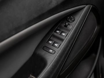 Opel Crossland 1.2 Innovation Tempomat Licht-Paket