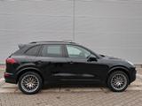 Porsche Cayenne Diesel Platinum Edition Luft Service TOP - Porsche Gebrauchtwagen in Fürth