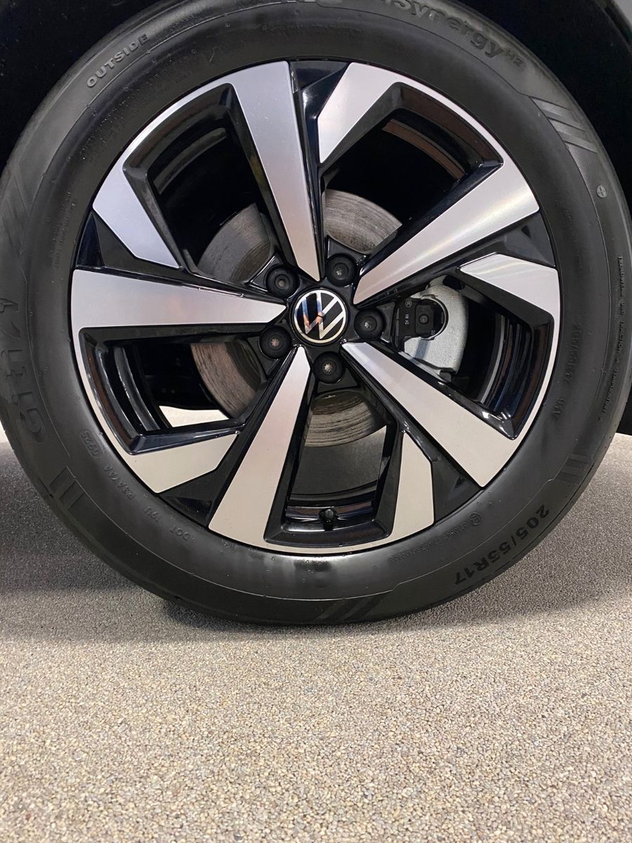 Fahrzeugabbildung Volkswagen Taigo 1.5 TSI DSG Life+MATRIX LED+KAMERA+AppCon+