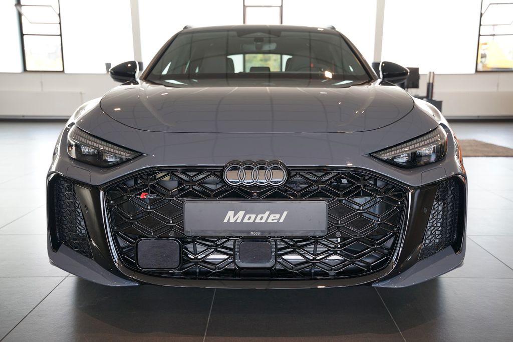AUDI RS5 Avant | HuD | B&O | Pano | 285 | SOFORT AUDI RS5 Avant | HuD | B&O | Pano | 285 | SOFORT
