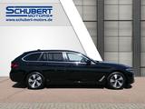 BMW 530 i Touring StandHZG Navi LED El.Heckklappe    - BMW 530 mit Benzin-Antrieb: Kombi