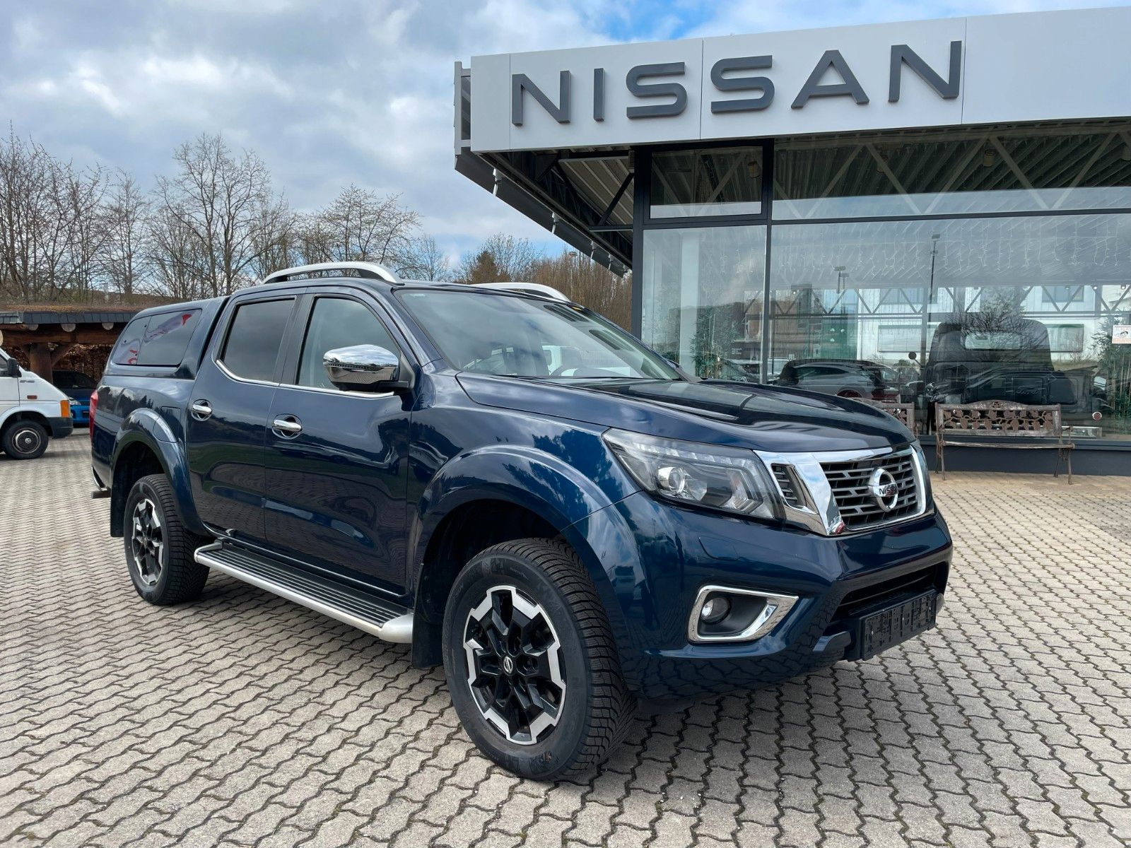 Fahrzeugabbildung Nissan Navara NP300 Tekna Double Cab 4x4
