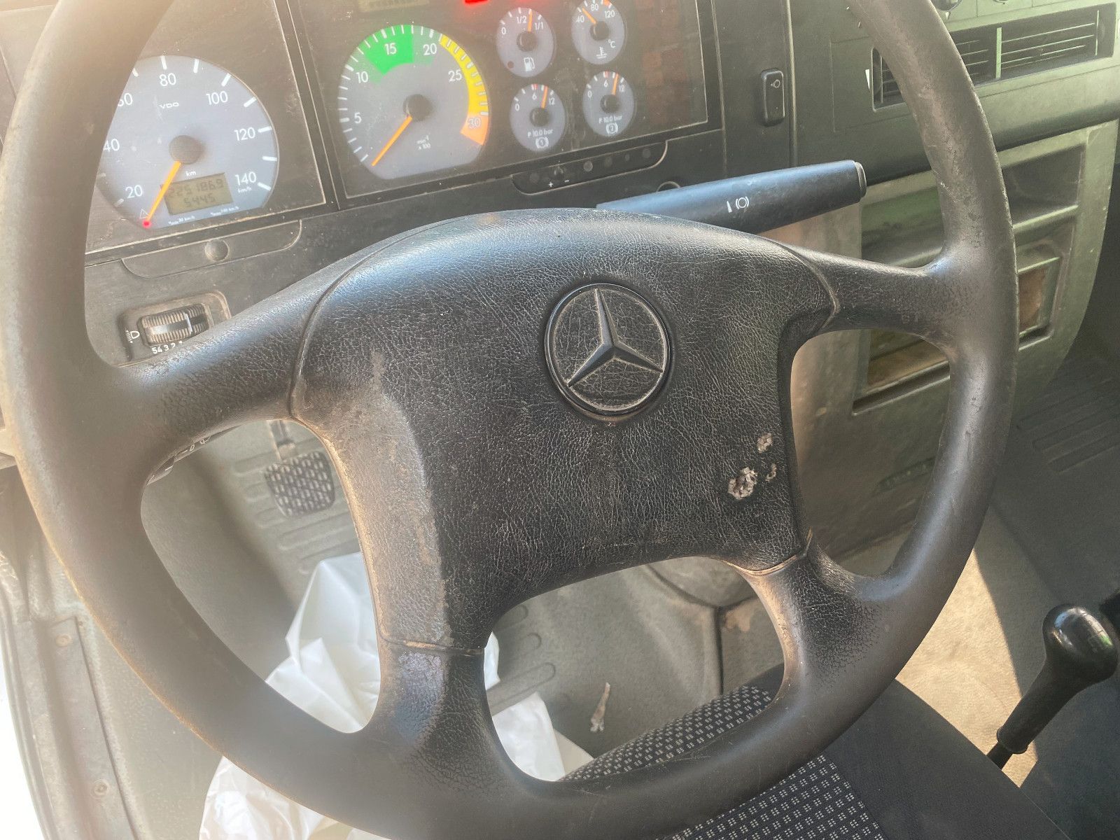 Fahrzeugabbildung Mercedes-Benz Vario FG   / 816 D ,Pritsche Maxi,6-Meter-Ladefl