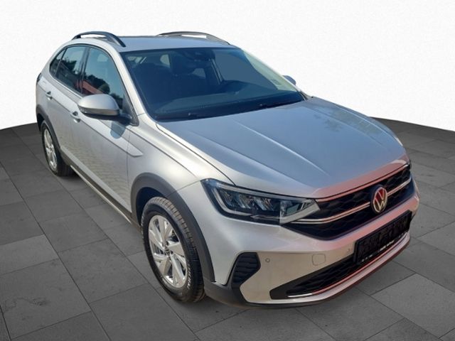 Fahrzeugabbildung Volkswagen Taigo 1,5 TSI LIFE AHK SHZ IQ.DRIVE KEYLESS LED