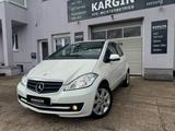 Mercedes-Benz A 180 2HAND SCHECKHEFT - gebrauchte Mercedes-Benz A-Klasse aus dem Jahr 2011