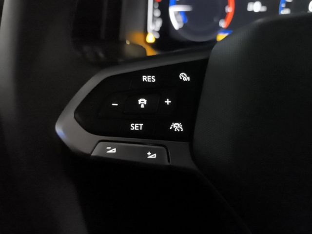 Fahrzeugabbildung Volkswagen Polo ENERGY 1,0 l TSI OPF 70 kW (95 PS) 5-Gang