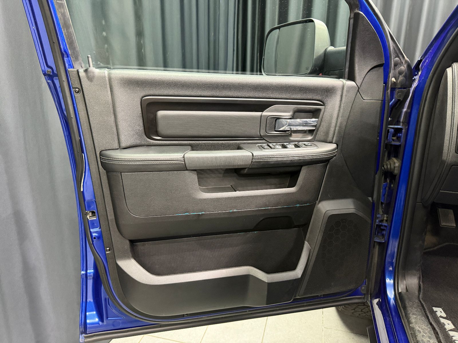 Fahrzeugabbildung Dodge Dodge RAM 1500 5.7 V8 4x4 REBEL|LPG|NAVI|KAMERA|