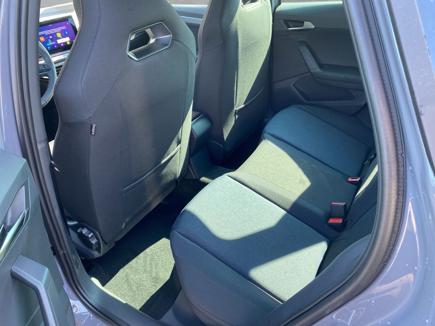 Fahrzeugabbildung SEAT Arona FR 1.0 TSI*NAVI*Full-Link*SHZ*PDC*CAM*ACC*